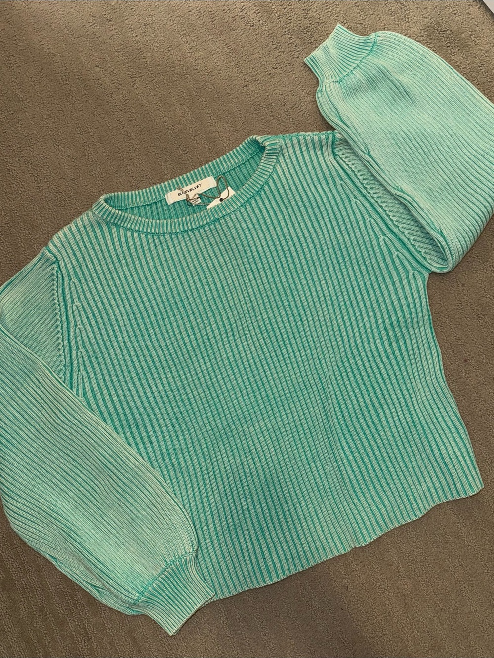 🆕 Gorgeous Bluevelvet Ribbed Crewneck Sweater w Slight Baloon Sleeves. L. NWT!🔥🔥